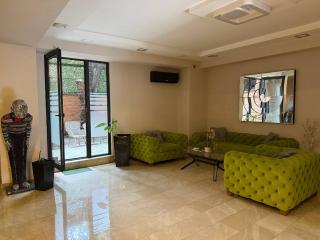 Loft Garden on A - 8