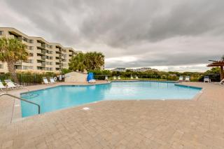 Sands Villa Resort Oceanfront Condo with Pools! - Atlantic Beach - 8