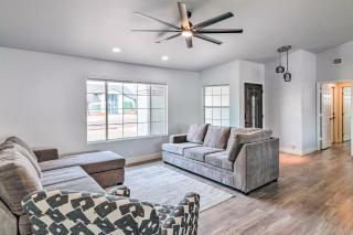 Group Getaway in Glendale Less Than 1 Mi to Westgate! - 6