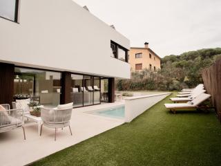 Stunning Design Villa with large private Pool 30sqm - Bufagañas - 2