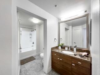 Stylish 1bd in Marina Del Rey with Free Parking - 8