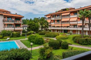 Monolago pool & view - - 6