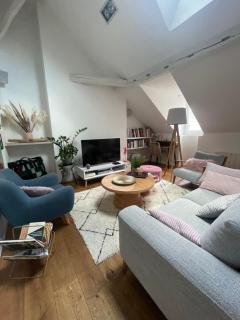 Grand loft 110m Cœur historique Angers et parking privé Rare - 7