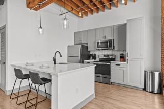 Sunny & Spacious Loft - Perfect for Work and Play! - Saint Louis - 8