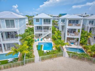 Emerald Tides - Luxury Oceanfront Home, Private Pool, 30' Dock - 7