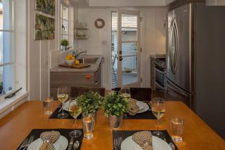The Hideaway at West Beach by Paradise Retreats - 4