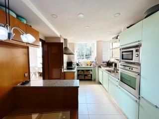 Coastal Comfort Stylish Stay Near the Black Sea - Poti - 3