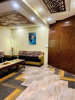 Family Apartment 1 BHK ISB F-11 - Islamabad - 4