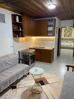 Aldo House - - 7