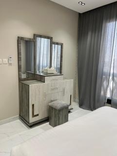 شقة أنيقة في الخبر غرفتين نوم وصالة حي الحمراء بيتك الثاني - Khobar - 4