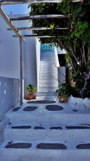 Sunny Guest House New Port Mykonos - Tourlos - 2
