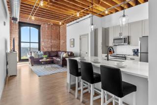 Brick & Bed, Riverfront Lofts in Saint Louis - 7