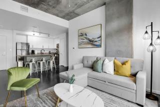 Centric 2BR In HEART of DTPHX Free Garage Parking - Phoenix - 7