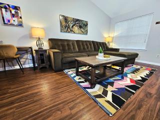 Pristine Elegance meets Chic Charm! - 8
