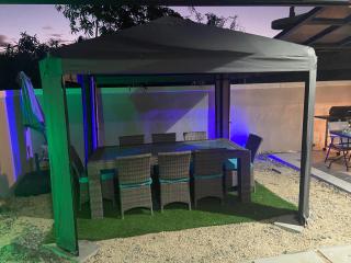 Block 2 - Residence 1129 - 1