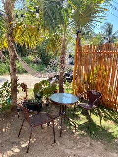 The house of flowers with a courtyard of warm lights - 6