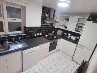 SHOREDITCH CLAPTON MODERN FLAT 3bed 2bath in zone2 with free secure Car Parking, only 12-mins by tube to Liverpool St, ideal for tourists! - 8