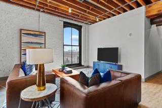 Brick & Bed, Riverfront Lofts in Saint Louis - 2