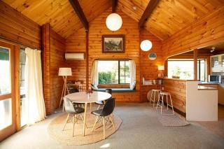 The Birds Nest - Nestled Hideaway - 9