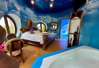 Beachfront Paradise Boutique Hotel - Alebrijes Jacuzzi Villa - 8