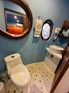 Beachfront Paradise Boutique Hotel - Alebrijes Jacuzzi Suits - 5