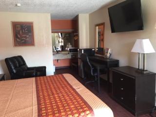 Regency Inn and Suites Bay City, Texas - 8