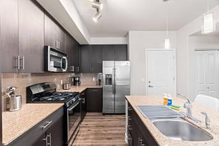 Olive Oasis Retreat - Walkout to Pool & Hot Tub! - 0
