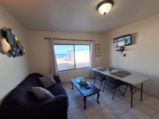 #55 Suite Bungalow Seaside Hotel & Victors RV Park - 8