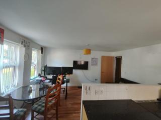 2 bed flat free parking - Liverpool - 6