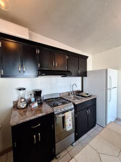 #55 Suite Bungalow Seaside Hotel & Victors RV Park - 5