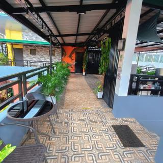 DK's Inn - Coron - 6