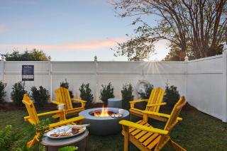 Sleeps 36 2 Homes Walk to Beach Priv Pool Hot Tub Tidal Wave Seacrest by AvantStay - 7