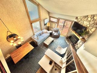 Ski in Ski out Top Floor Condo with Pools, Hot tub and more - 1