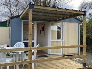 Chalet Cozy avec Terrasse - 2 Chambres - API-1-52-340 - 0