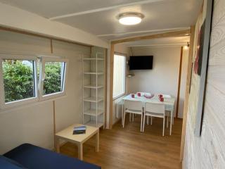 Chalet Cozy avec Terrasse - 2 Chambres - API-1-52-340 - 9