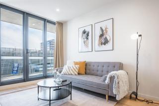 Stylish CBD Apt, Walk to CBR Centre n Pubs, parkin - 0