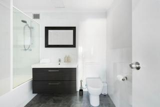 Lucy's - Perth - 9