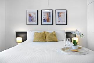 Apt 2177 - Chevron Towers - Surfers Paradise - Gold Coast - 1