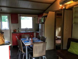 Charmant Chalet avec Terrasse et 3 Chambres pour 6 Personnes - API-1-52-531 - Noves - 9