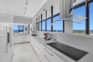 PH 2402 - SeaScape - Tweed Heads - 4