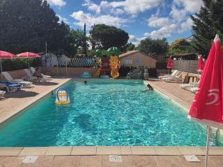 Gîte Prestige 3 Chambres avec Terrasse à Anduze - API-1-52-540 - 1