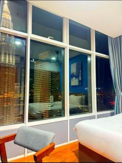Luxury Home Stay by FNF suites - 4