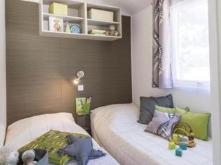Mobil-home avec terrasse pour 5 personnes, 2 chambres - API-1-52-791 - Seillac - 8