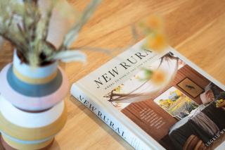 Charming CBD Retreat w Mt View from Rooftop - 2