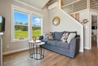 The Fluffy Cow - BRAND NEW 1 BD CABIN - 9