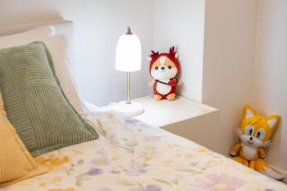 Cozy Lyneham Retreat, Views, Gym n Free Parking - 2