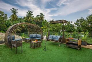 SaffronStays Frangipani - 9