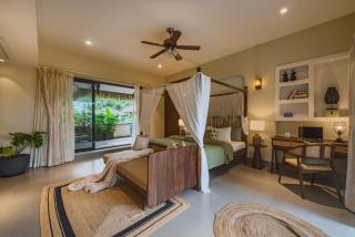 SaffronStays Frangipani - 8