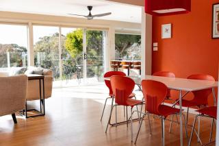 Tea Tree on Tasman - Central Serenity with Gardens - 9