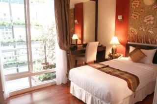 Mirth Sathorn Hotel - Bangkok - 8